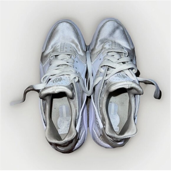 Nike Women Air Huarache Running Sneakers White Platinum Gum Size: 7.5 used - Picture 5 of 12